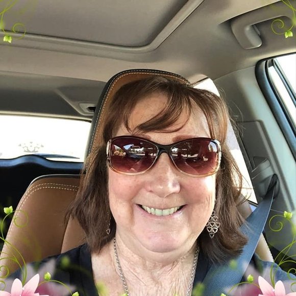 Meet your Posher, Cindy - Picture 1 of 1